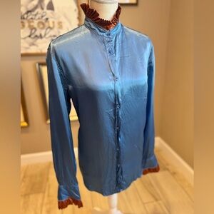 Like New! THE GIGI Luxe Ruffle Collar and Sleeves Blouse